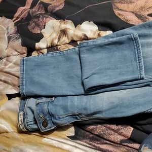 9R Hollister skinny stretch jeans